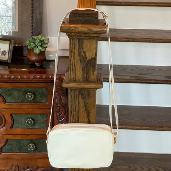 BIOSSANCE Crossbody Bag, NEW - Picture 4 of 6